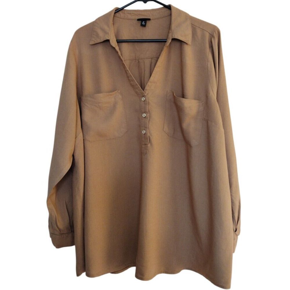 TORRID Blouse Women 2 Brown Henley Neck Roll‎ Tab Sleeves Front Pockets Relaxed